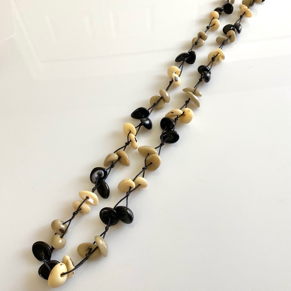 TAGUA NUT NECKLACE FROM South America - Picture 5 of 5
